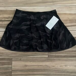 Athleta Matchpoint printed skort